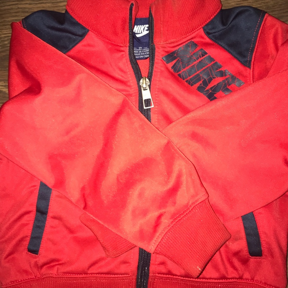 Nike outfit-Size 2T